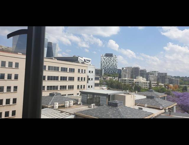 1 BEDROOM DUPLEX FOR SALE IN SANDTON CENTRAL